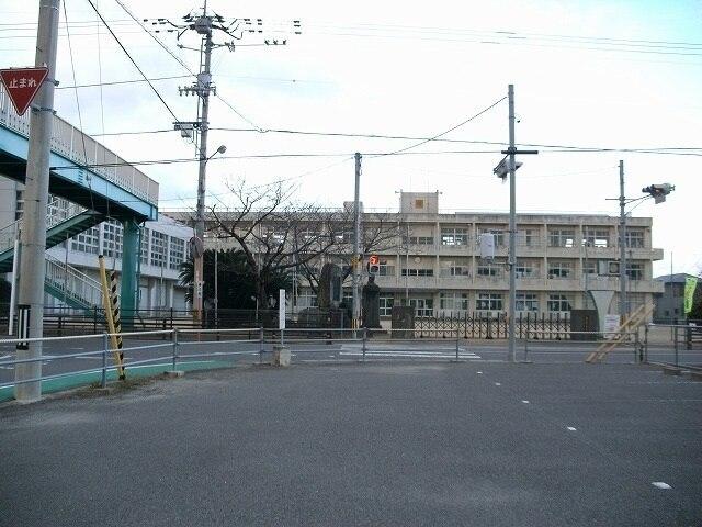 高川原小学校：1100m