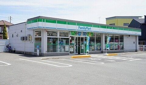 ファミリーマート法花大谷店さん：200m