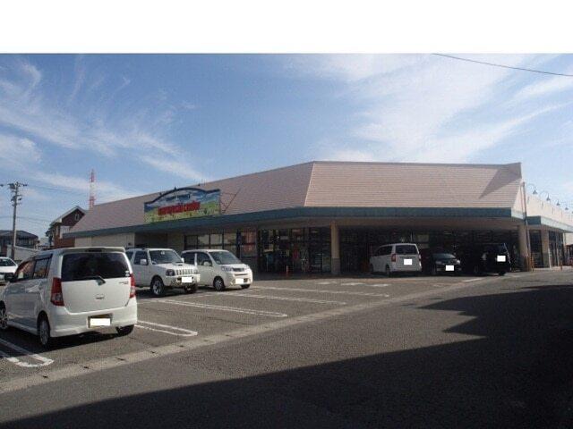 マルヨシセンター八万店さん：400m
