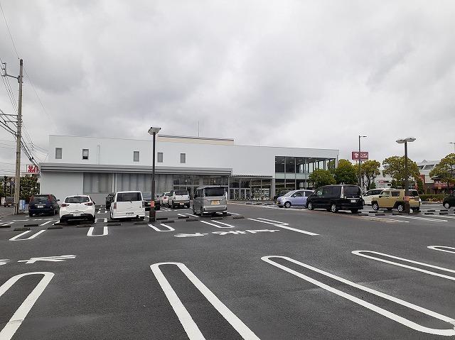 チャーリー沖浜店さん：380m
