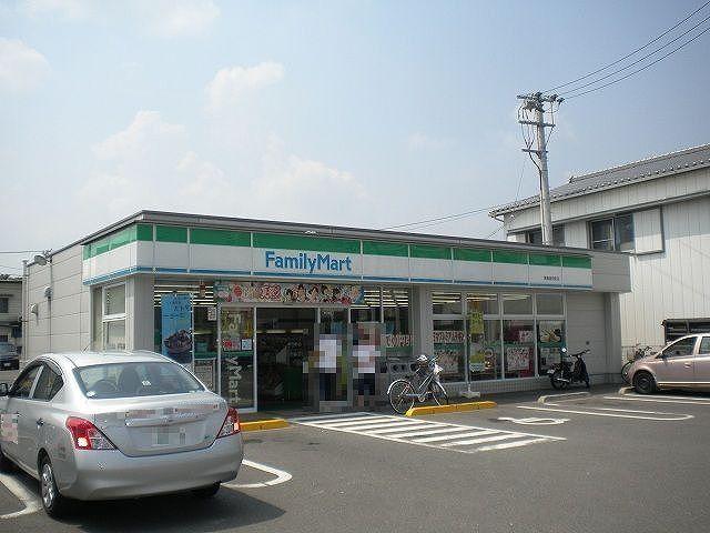 ファミリーマートさん：1000m