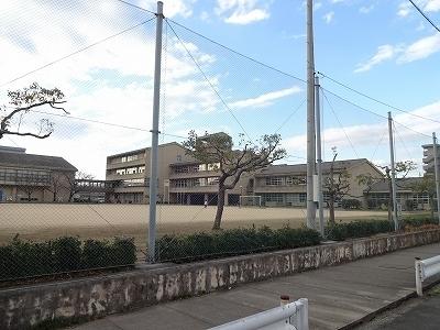 藍住東小学校：650m