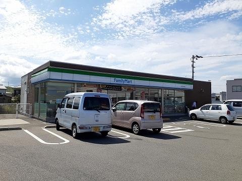 ファミリーマート大林町店さん：450m
