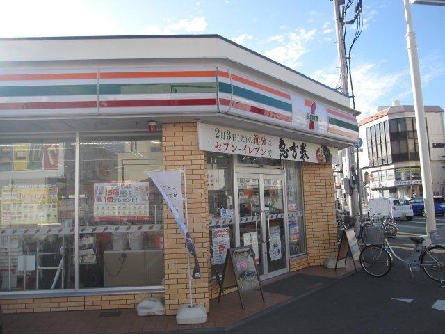 セブンイレブン徳島佐古八番町店：210m