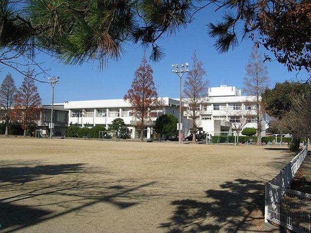 平島小学校：600m