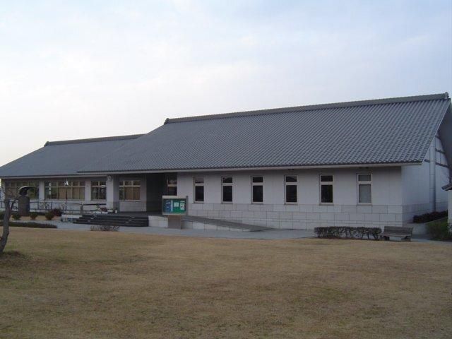 阿南市立那賀川図書館：1340m