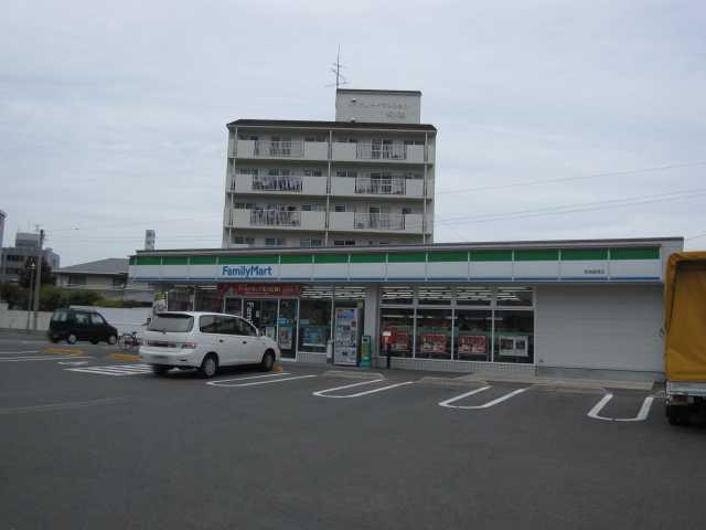 ファミリーマート阿南富岡店：482m