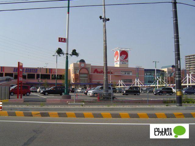 マルナカ徳島店：878m