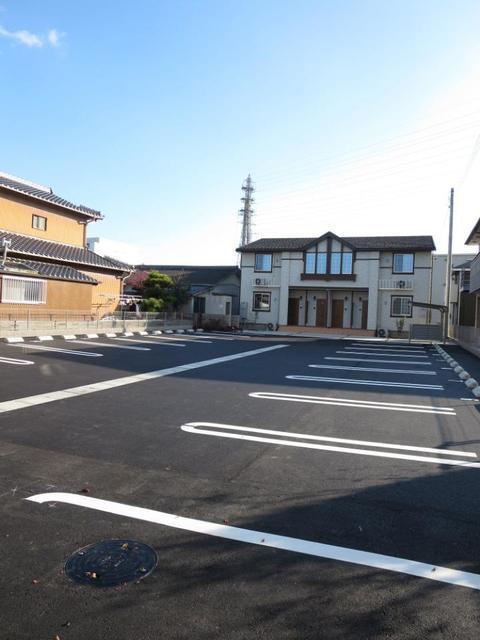 ベネヴォレンテＣ（102） 駐車場