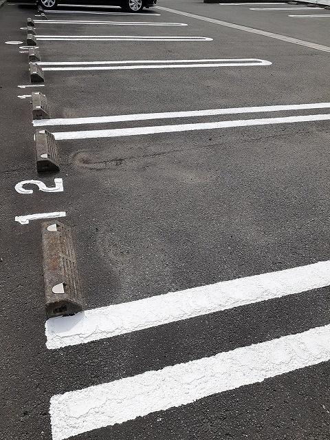 ヴィオラ（203） 駐車場