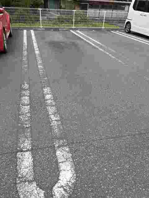 イリーデ（103） 駐車場