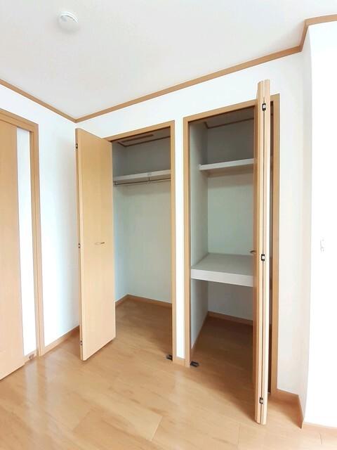 グレースコート　Ｃ（105） 収納