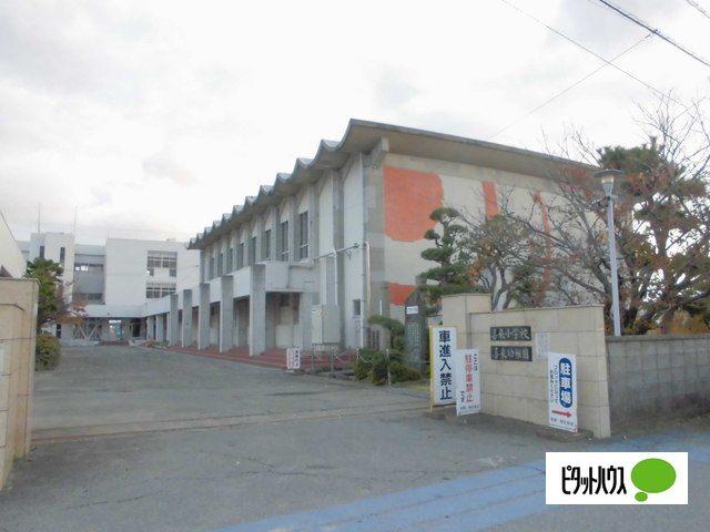 松茂町立喜来小学校：2496m