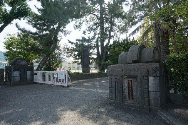 千松小学校：650m