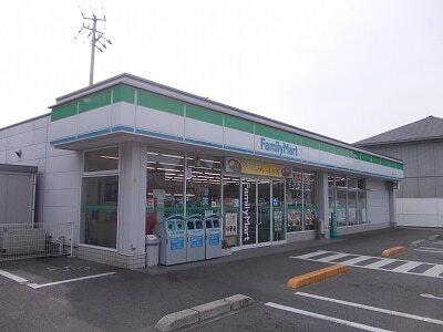 ファミリーマートさん：120m