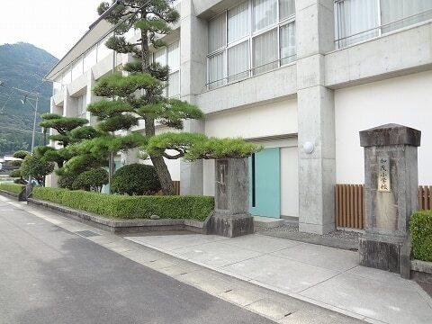 加茂小学校：1200m