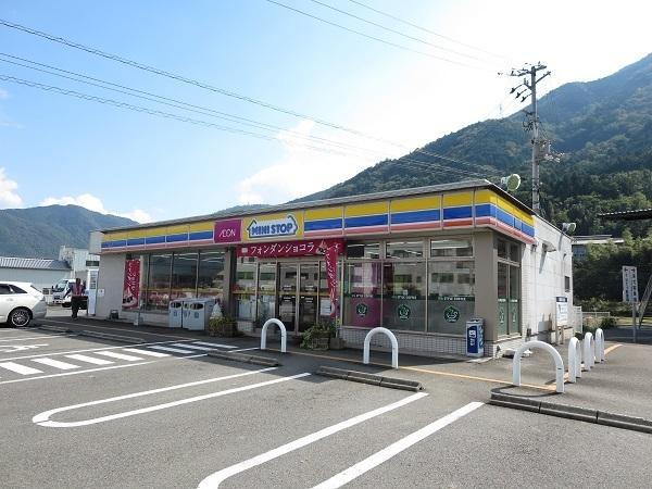 ミニストップさん：1200m