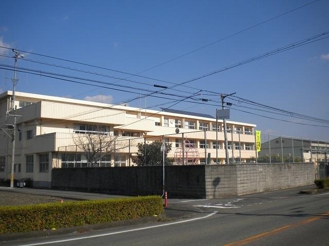 川田西小学校：1200m