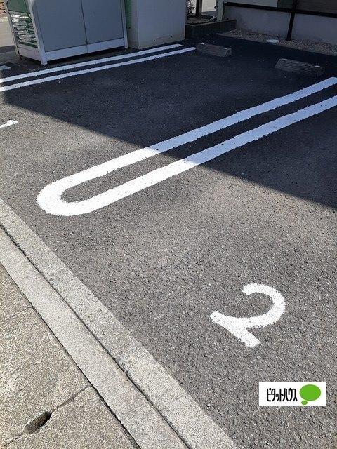 セレーノ城北（101） 駐車場