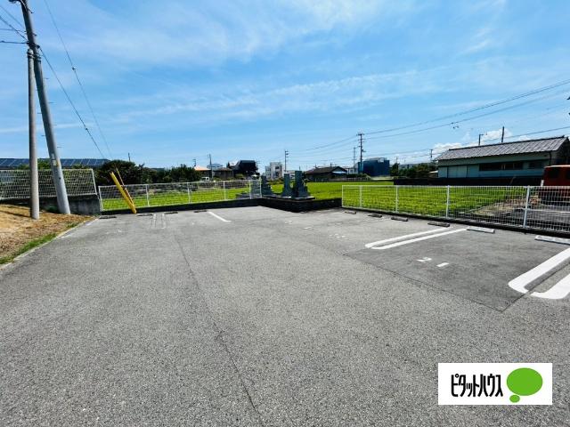 ＷＩＴ　ＣＵＢＥ　B棟（205） 駐車場
