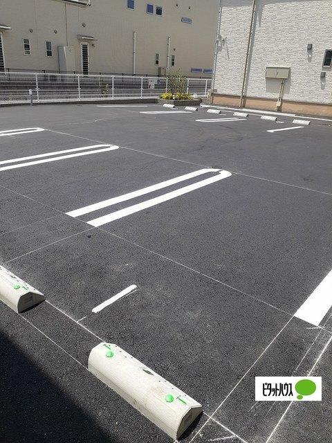 アステル（101） 駐車場