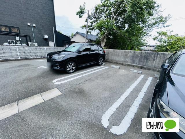 コーポ・マリ（102） 駐車場