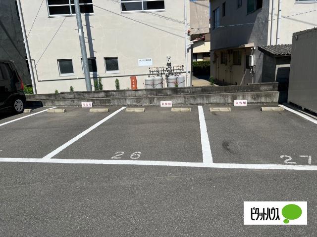 ココカラハウス庄町（C101） 駐車場