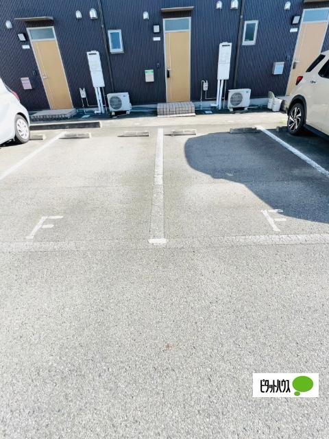 メゾネットかねえ（H） 駐車場