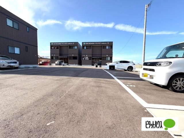 ココカラハウス川内5（A101） 駐車場
