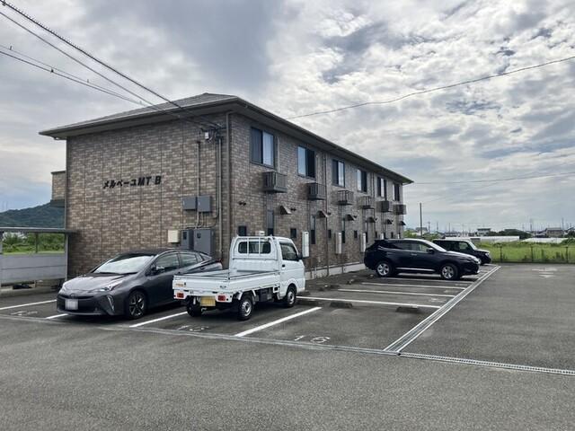 メルベーユ　ＭＴ　B棟（B5） 駐車場