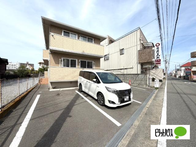 中昭和町住宅（102） 駐車場