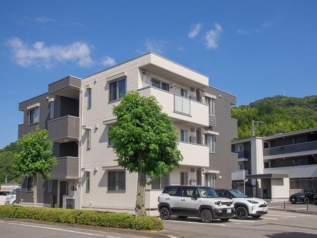 エル・ソル南庄町（105） 駐車場