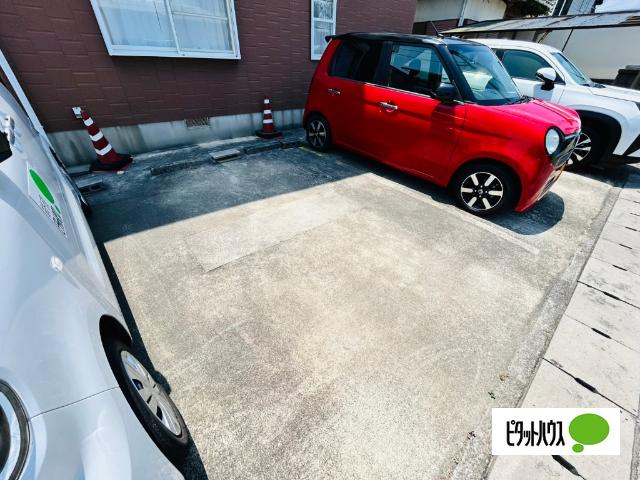 ノースアイランド（G） 駐車場