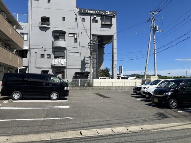 ルーナ（302） 駐車場