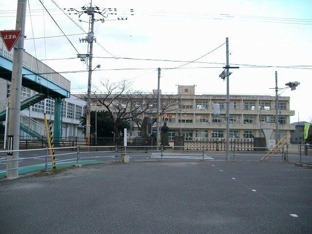 高川原小学校：1200m