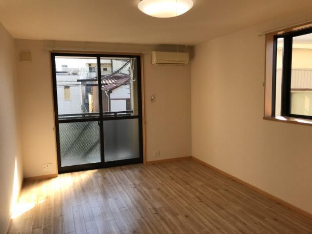 マイアート 室内