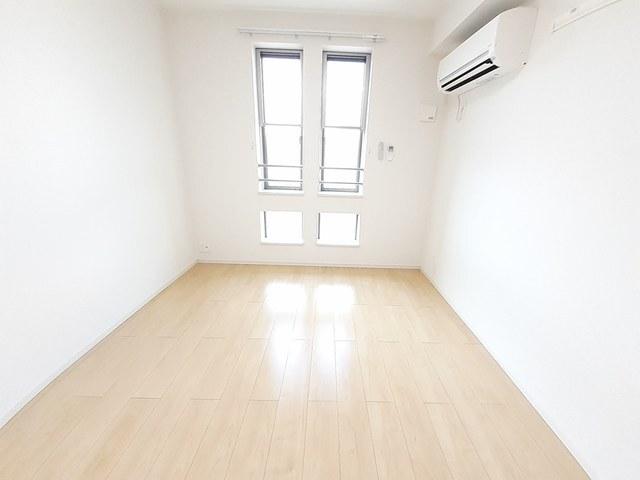 オリジーヌ（205） 室内