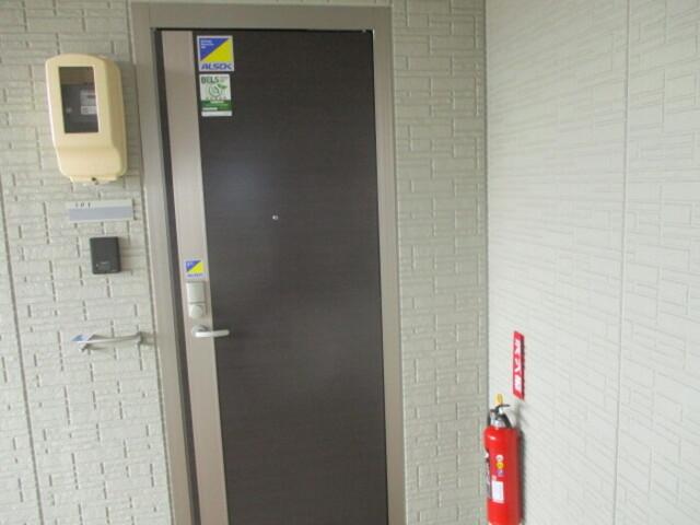 クリア　トゥレスＢＣ　Ｃ棟（301） 玄関