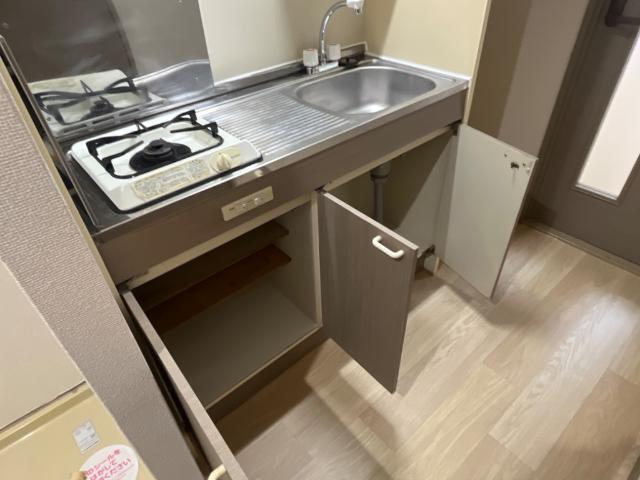 グリーンヒルズ図書館通り キッチン