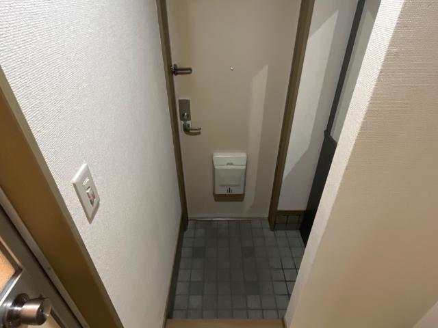 グリーンヒルズ図書館通り 玄関