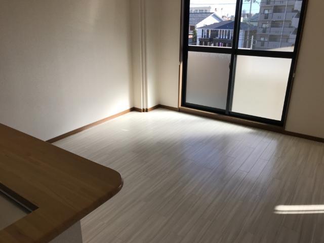 ビレッジあじき リビング
