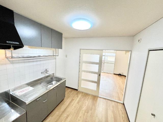 風のささやき 部屋画像