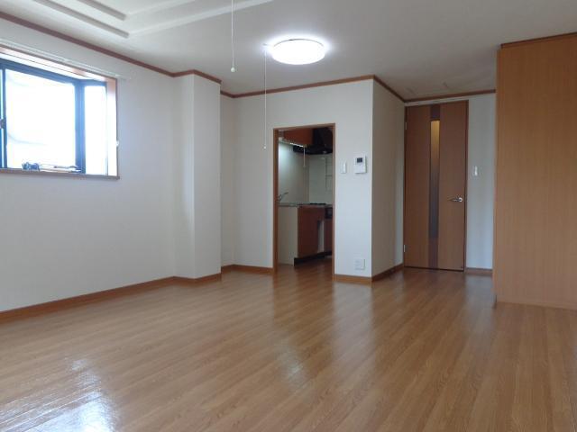 セントラル アパートメント 部屋画像