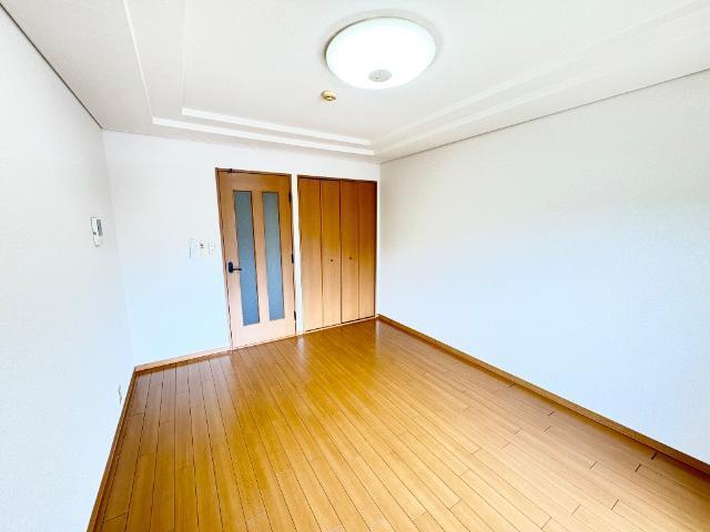 アーバンヒルズ 室内