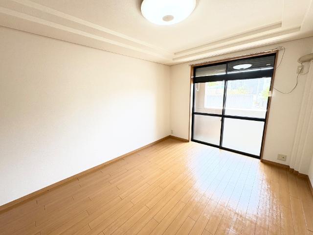 アーバンヒルズ 室内