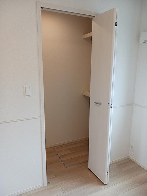 ベント　ルクス（103） 収納