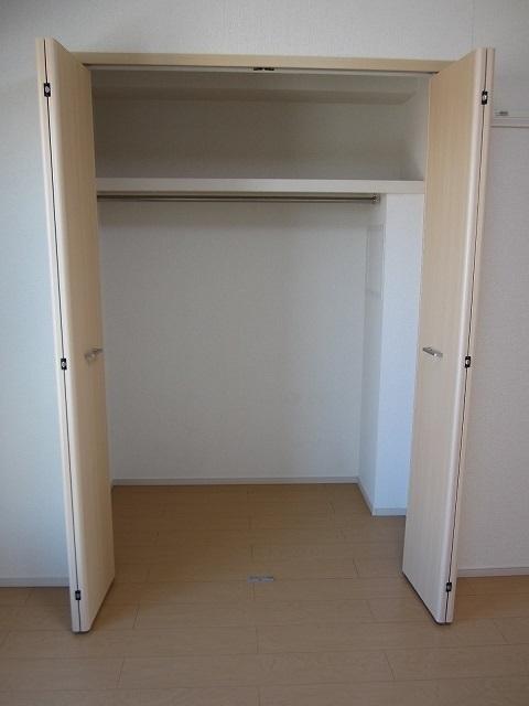 グランディア山の手（302） 収納