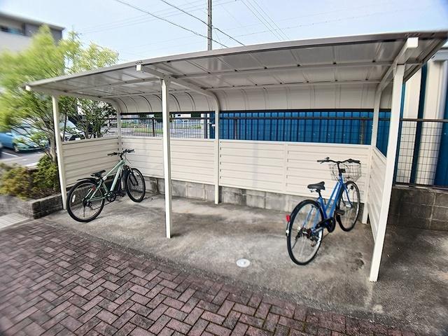 リヴェールマキ（101） 玄関