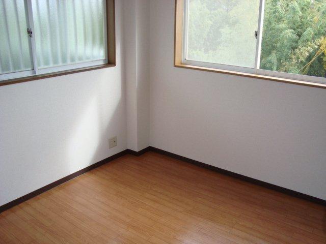 プレジールＢ 部屋画像