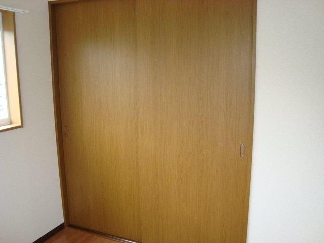 プレジールＢ 収納